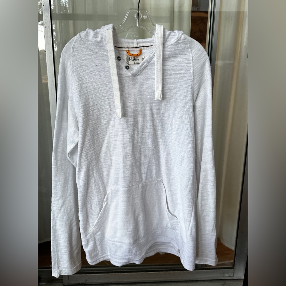 Free Planet Thin Hoodie